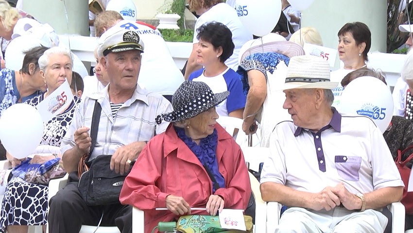 Жители Волжского начали отмечать главный праздник своего города