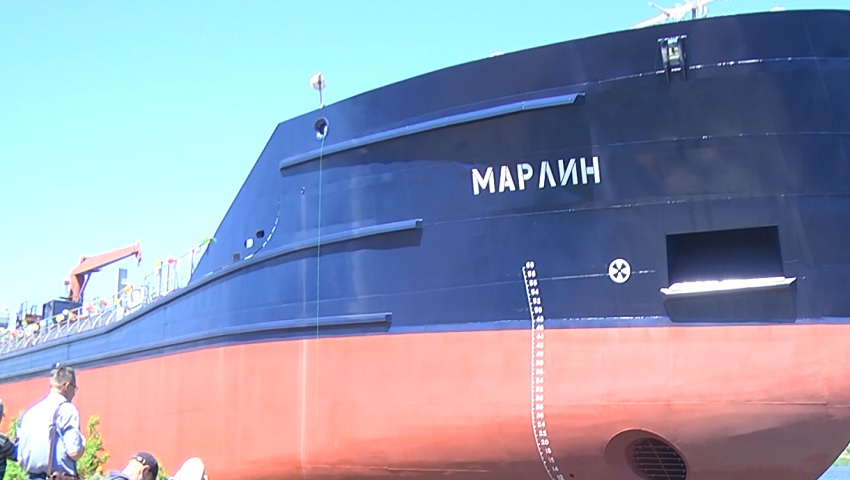 В Волжском спустили на воду химический танкер «Марлин»