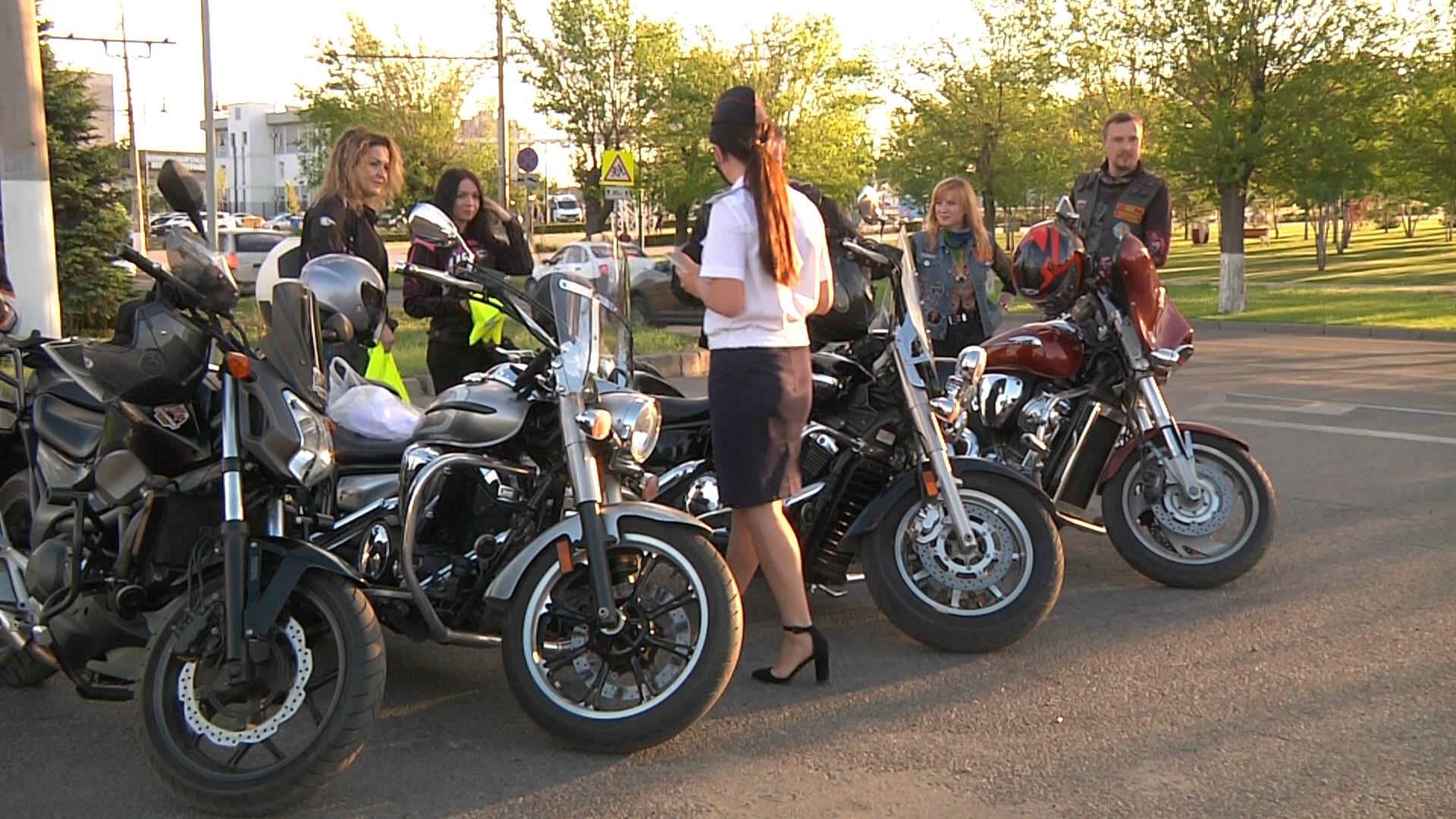 Волгоградским мотоциклистам напомнили о безопасности на дорогах