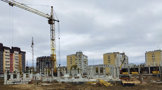 Волгоградские строители в среднем получают больше 33 тысяч рублей