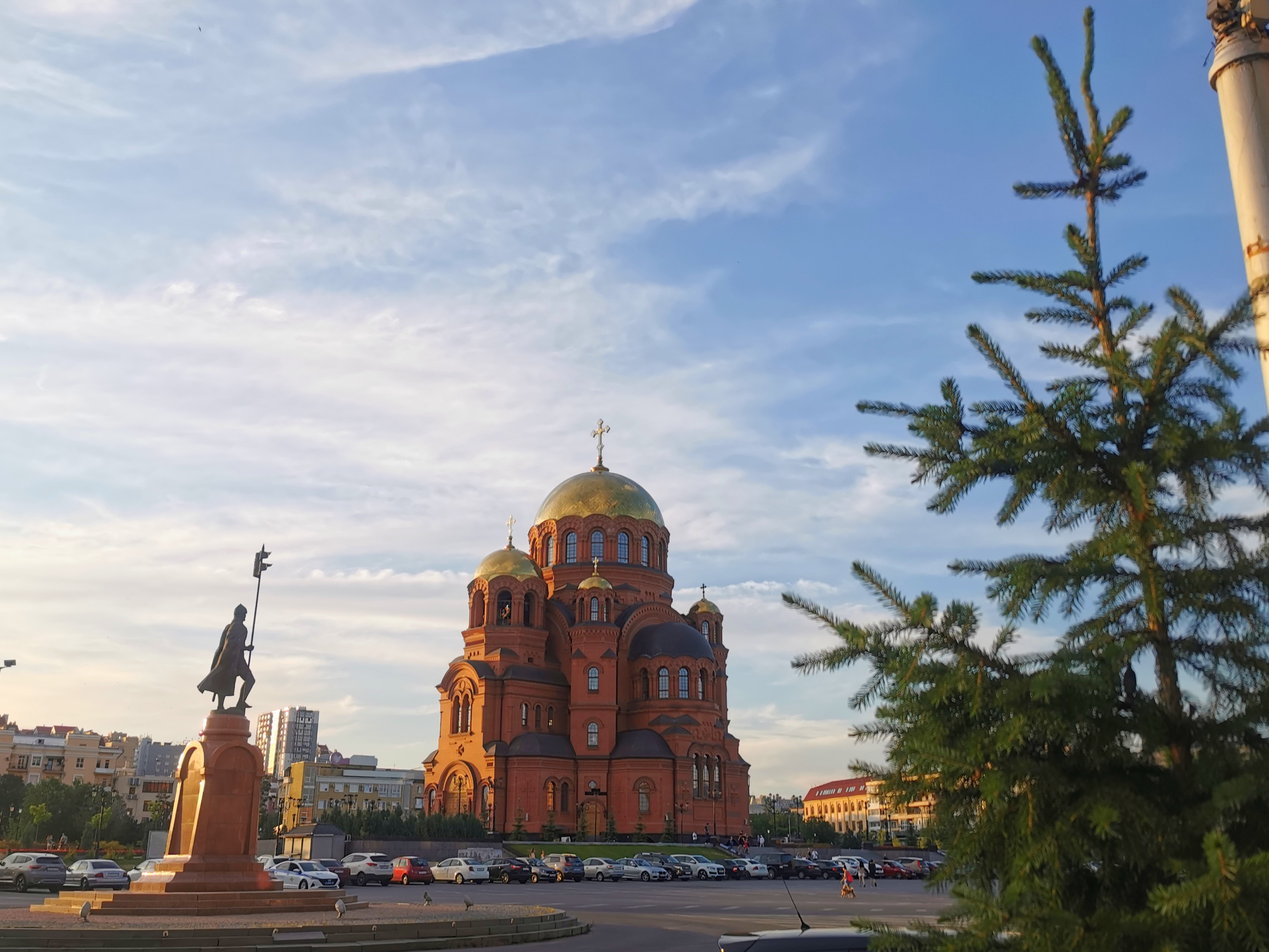 В Волгоградской области православные христиане отмечают Рождество Христово