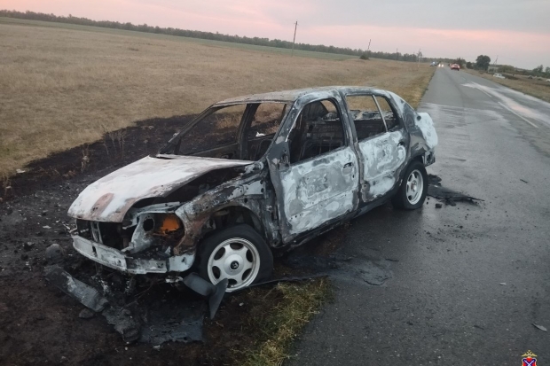 В ДТП под Волгоградом загорелась «легковушка»