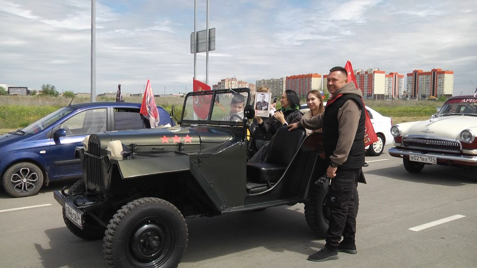 В Волжском состоялся автопробег в честь Дня Победы