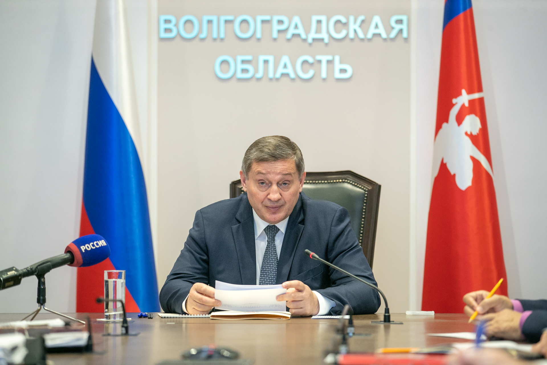 Губернатор Волгоградской области поручил главам муниципалитетов обеспечить теплоснабжение