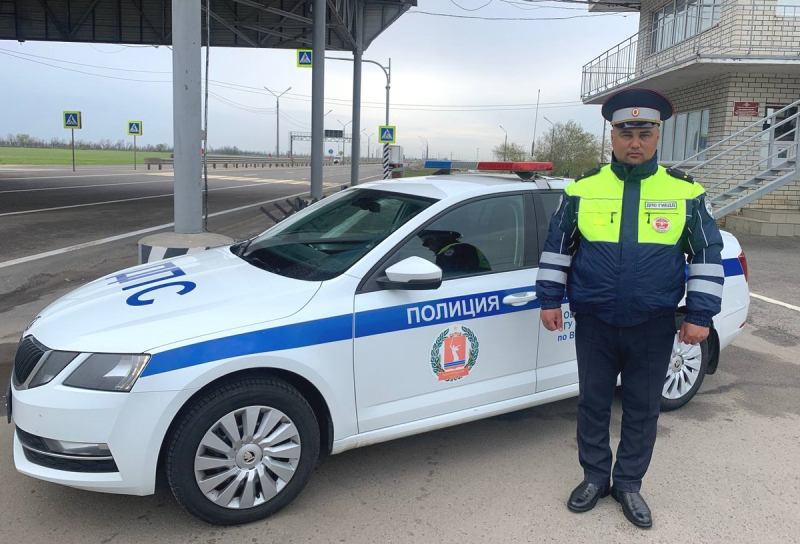 Жительница Волгоградской области поблагодарила полицейского за помощь