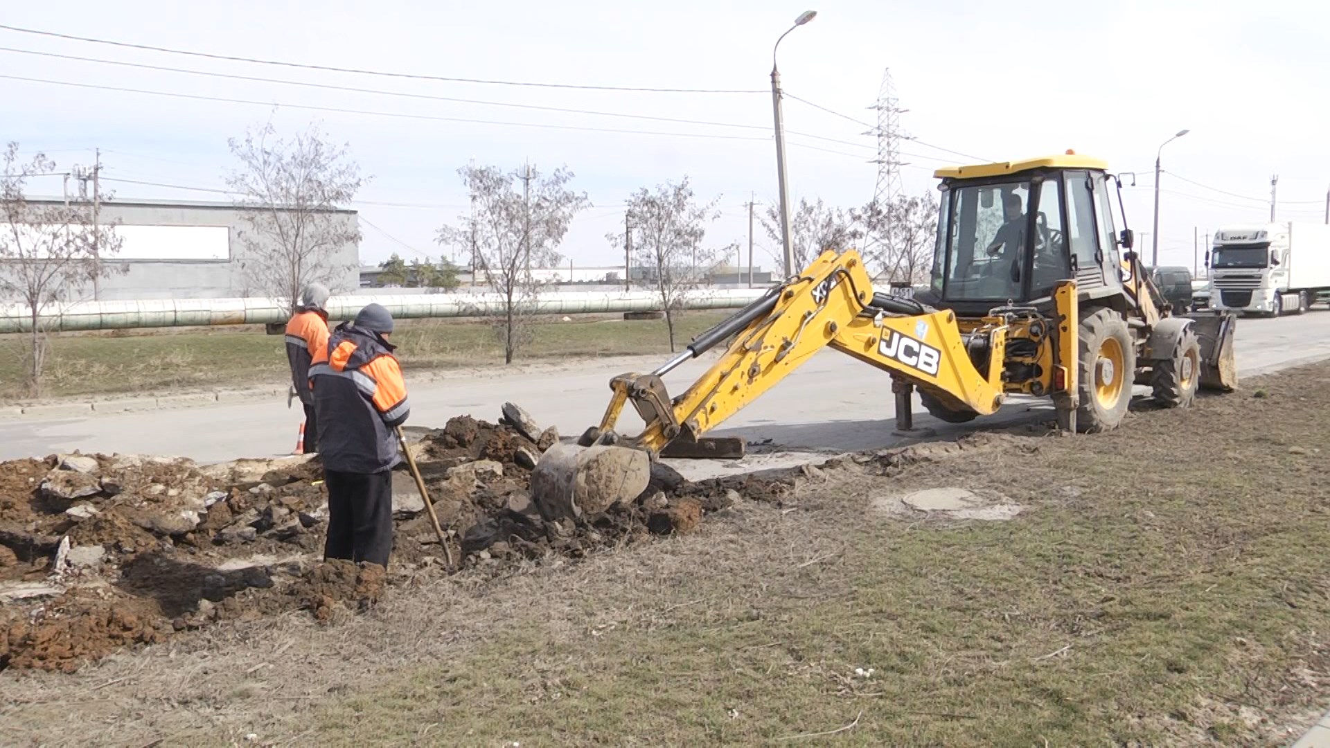 В Волжском стартовали работы по нацпроекту «Безопасные качественные дороги»