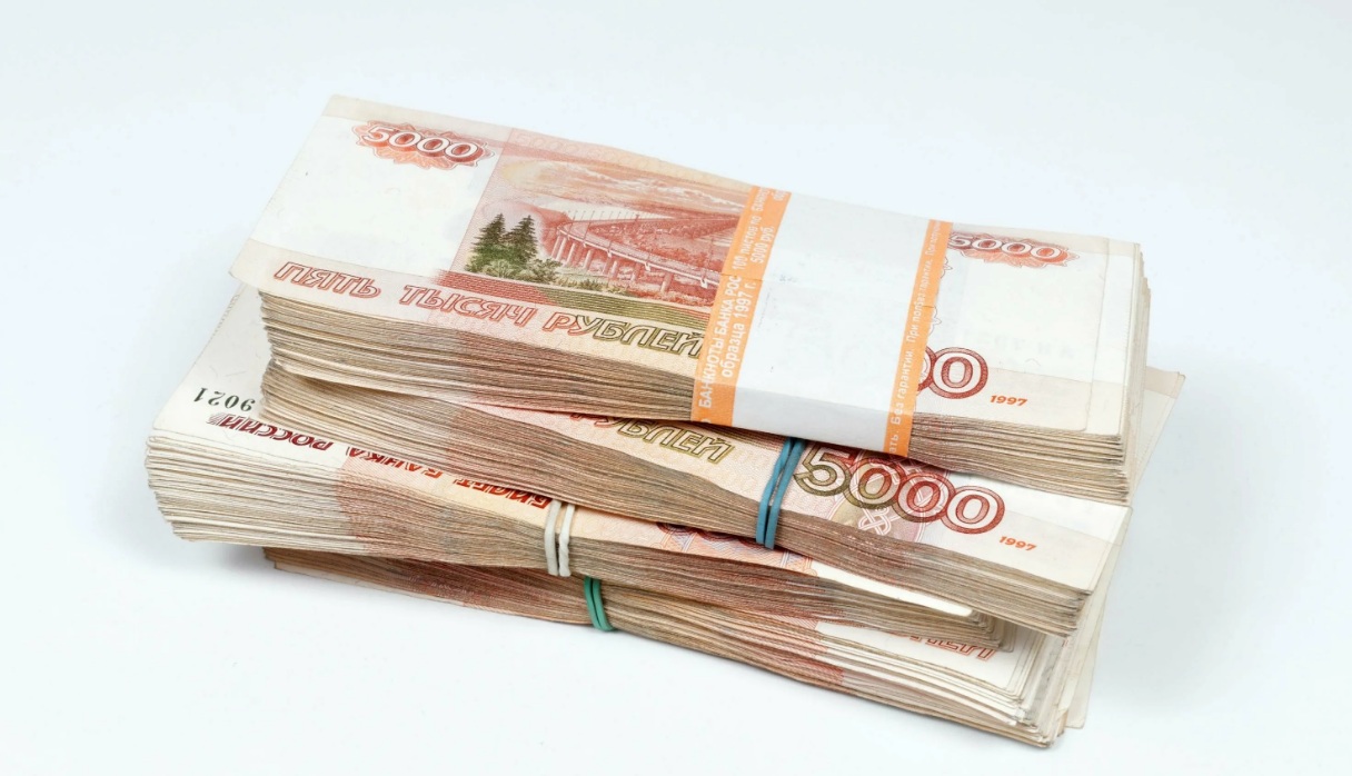 Житель Волгоградской области лишился 6,5 млн рублей