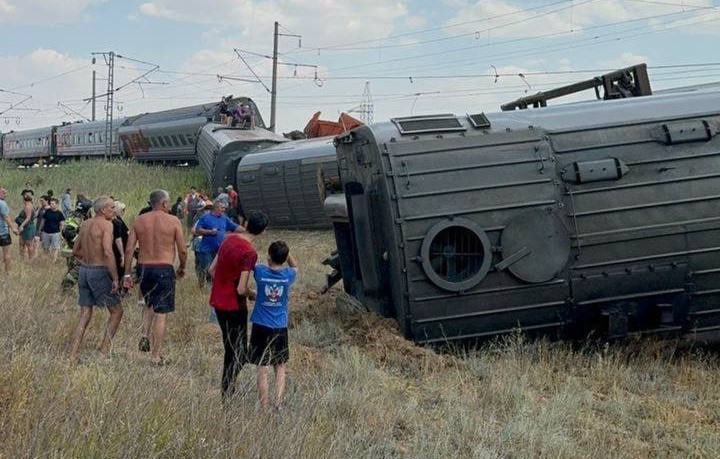 В Волгоградской области сошел с рельсов пассажирский поезд