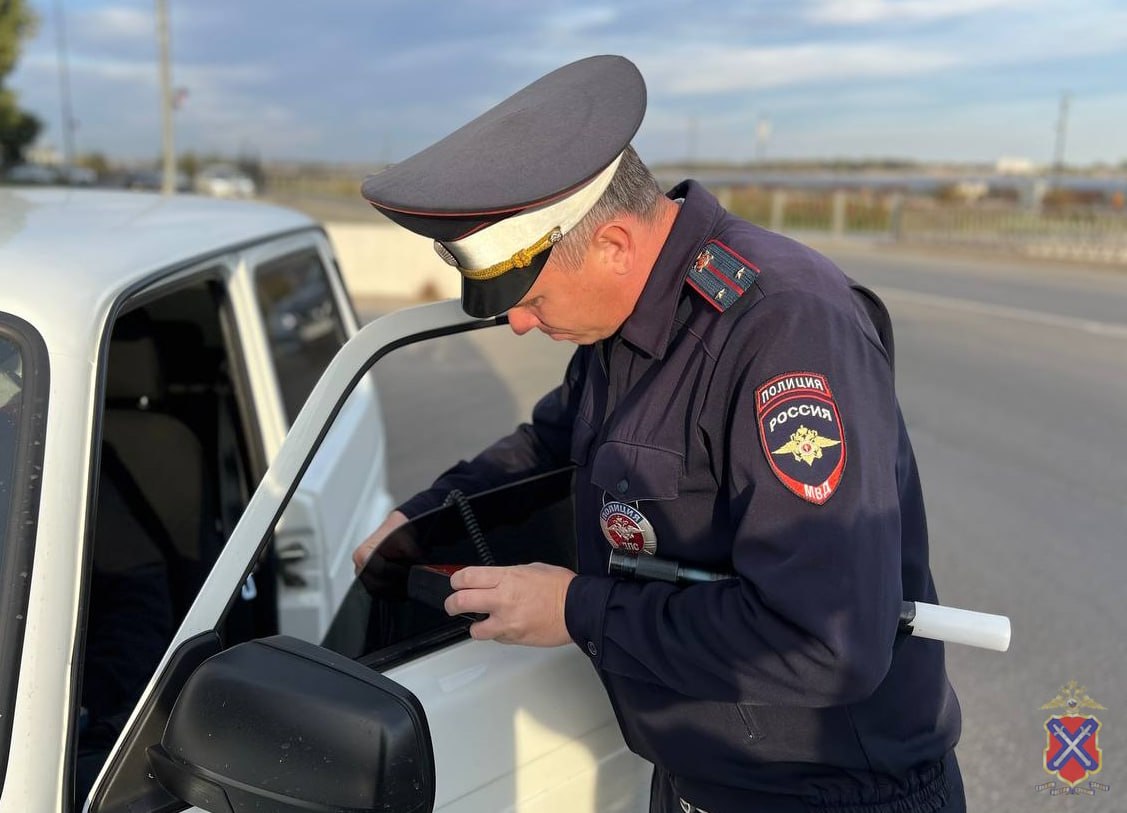 На дорогах Волгограда массово проверяют водителей